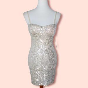 Mesh Sequin Mini Dress Size Medium Champaigne Form Fitting New Years Holiday NWT